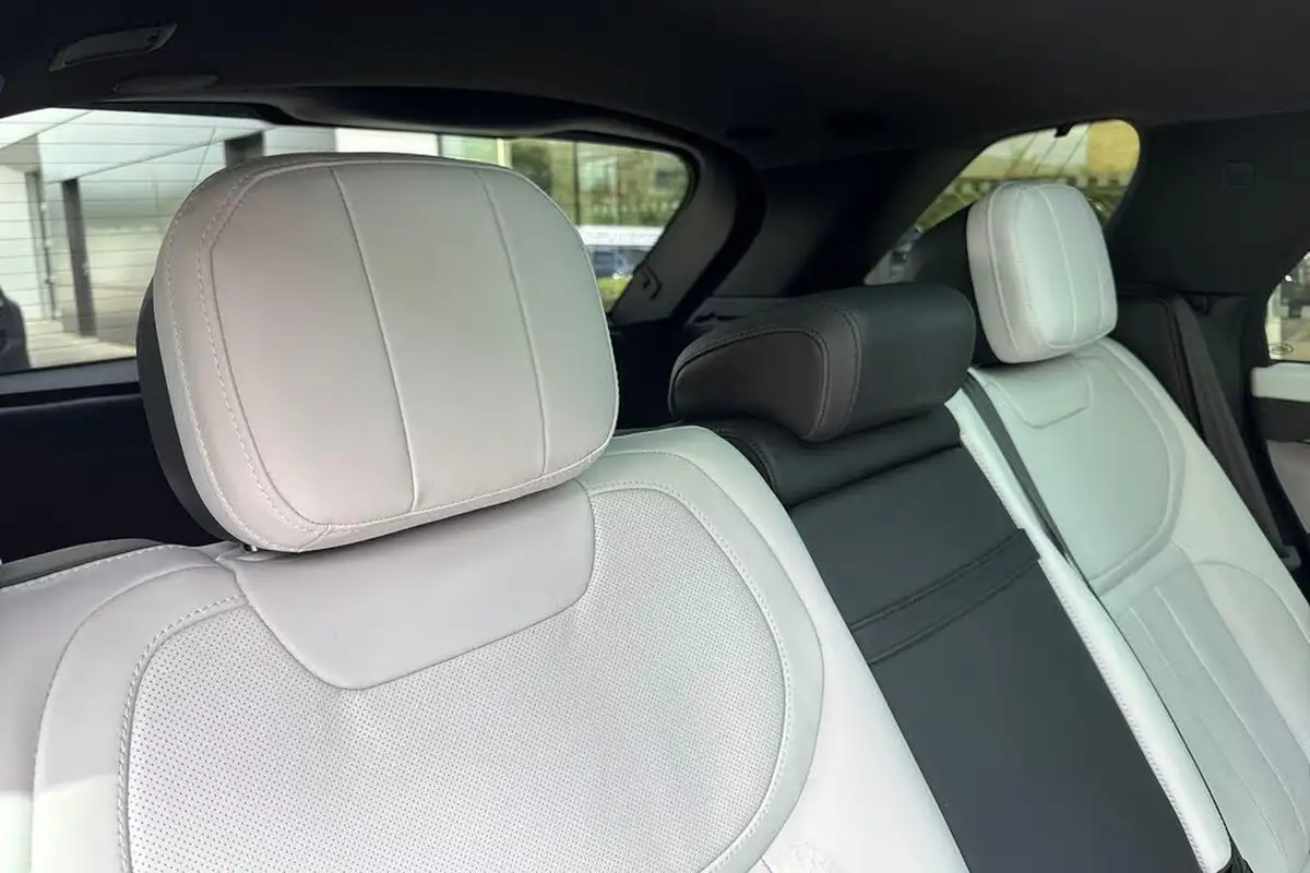 2023-land-rover-range-rover-sport-30-p400-dynamic-se-big-35