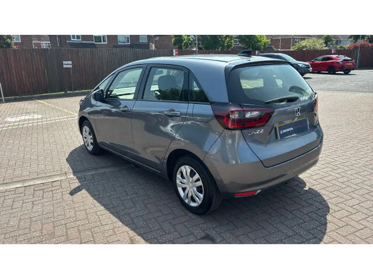2022-honda-jazz-15-i-mmd-se-109ps-big-40