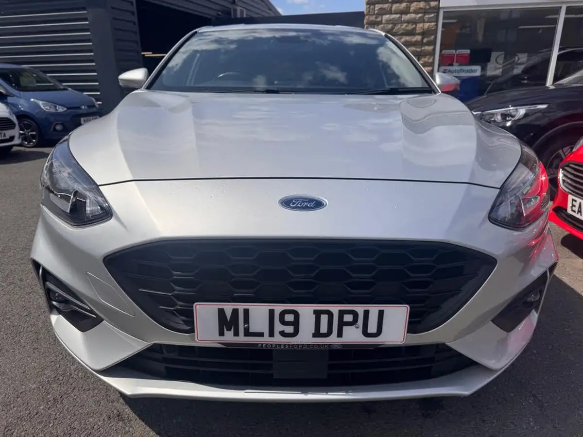 2019-ford-focus-10t-st-line-x-ss-hatchback-big-16
