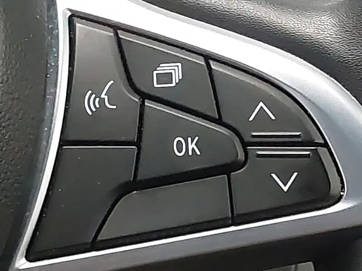 2021-dacia-sandero-stepway-10-tce-comfort-90bhp-big-12