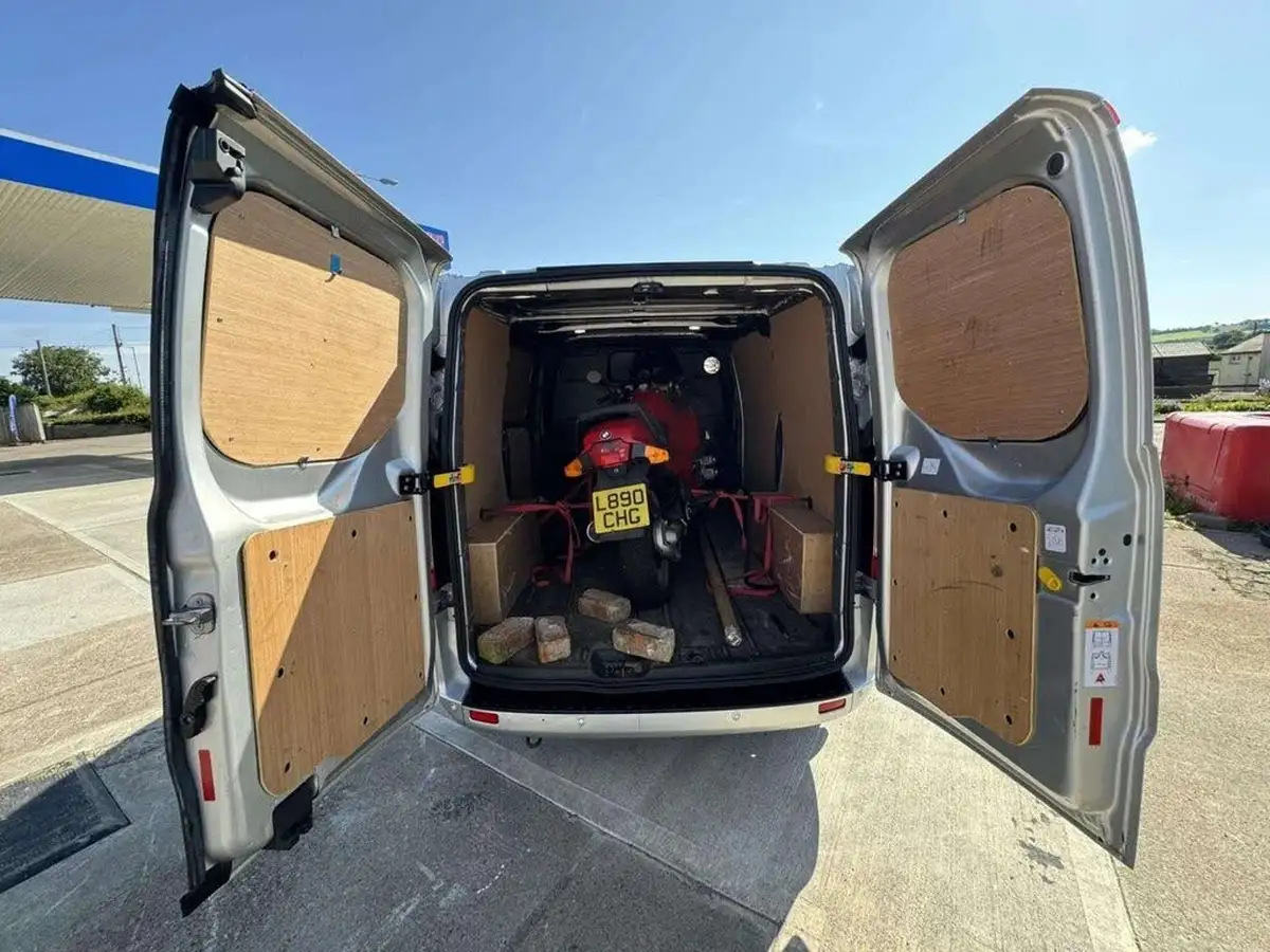 2021-ford-transit-custom-20tdci-300-l1h1-limited-130pseu6dt-panel-van-big-24