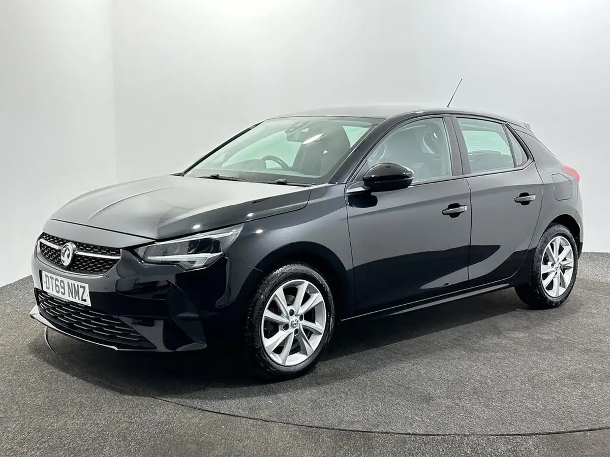 2020-vauxhall-corsa-12i-se-nav-big-3