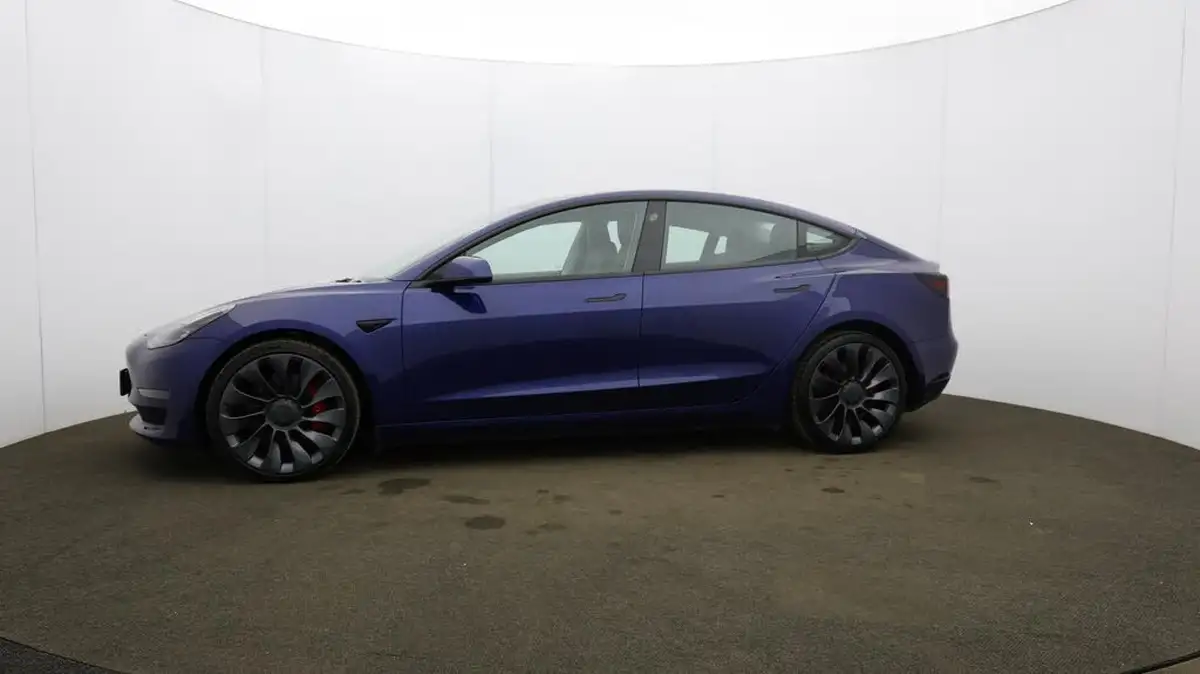 2021-tesla-model-3-e-performance-awd-big-13