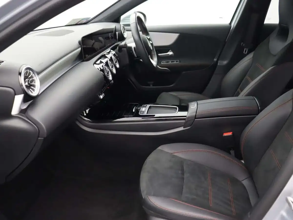 2024-mercedes-benz-a-class-13-a200-amg-line-executive-hatchback-5d-big-29
