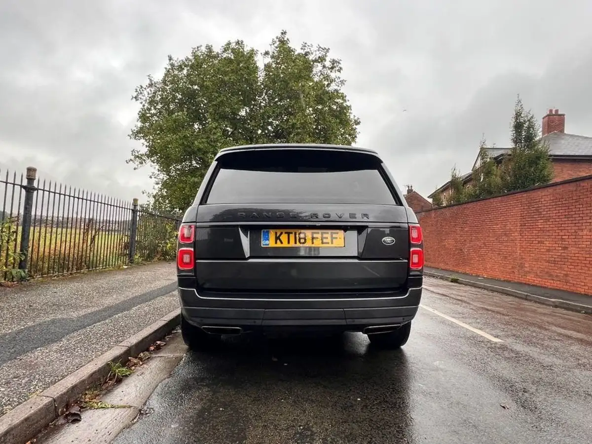 2018-land-rover-range-rover-30tdv6-vogue-se-big-10