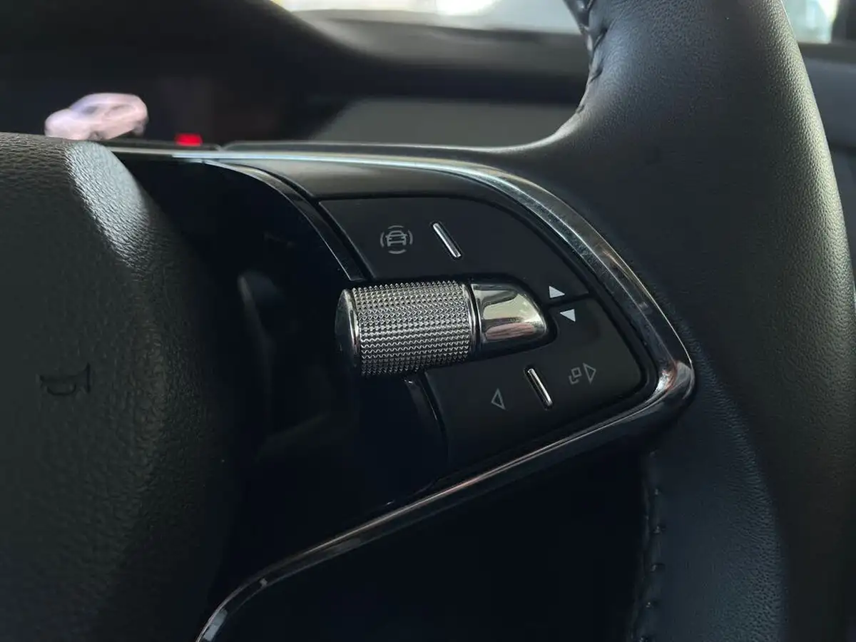 2022-skoda-enyaq-e-60-big-16
