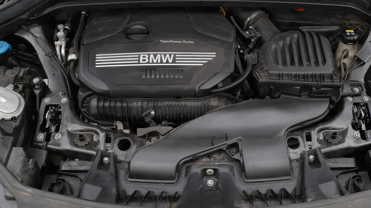 2021-bmw-x1-20-sdrive20i-xline-big-19