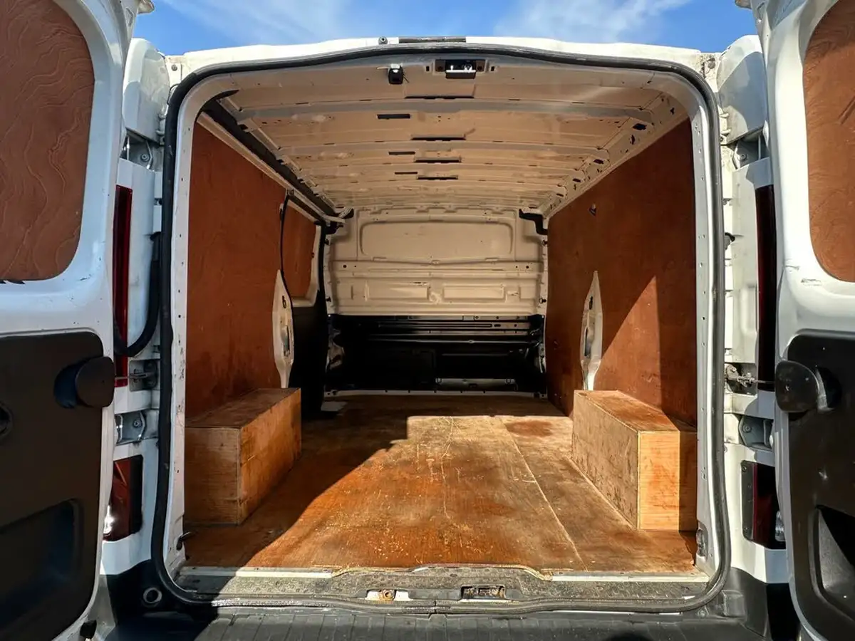 2021-renault-trafic-20dci-ll30-energy-120-business-panel-big-11