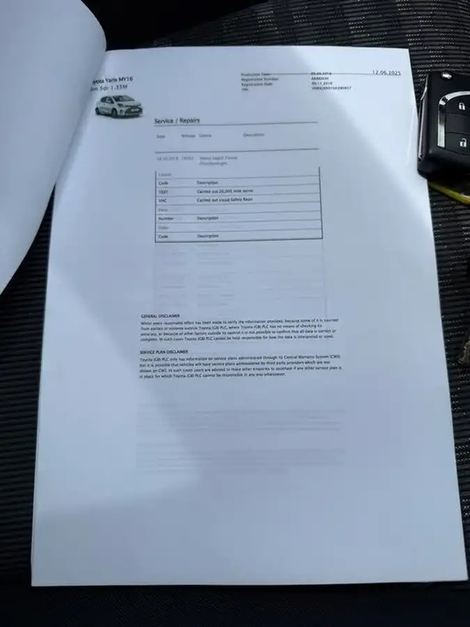 2016-toyota-yaris-133-icon-vvt-i-5d-big-24
