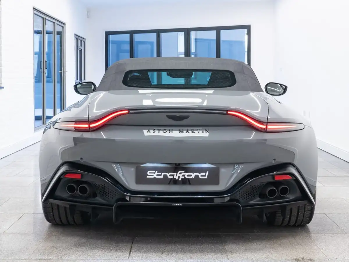2023-aston-martin-vantage-40-v8-vantage-roadster-auto-big-8