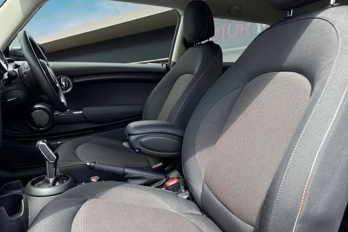 2020-mini-cooper-15-cooper-classic-hatchback-3d-auto-big-15