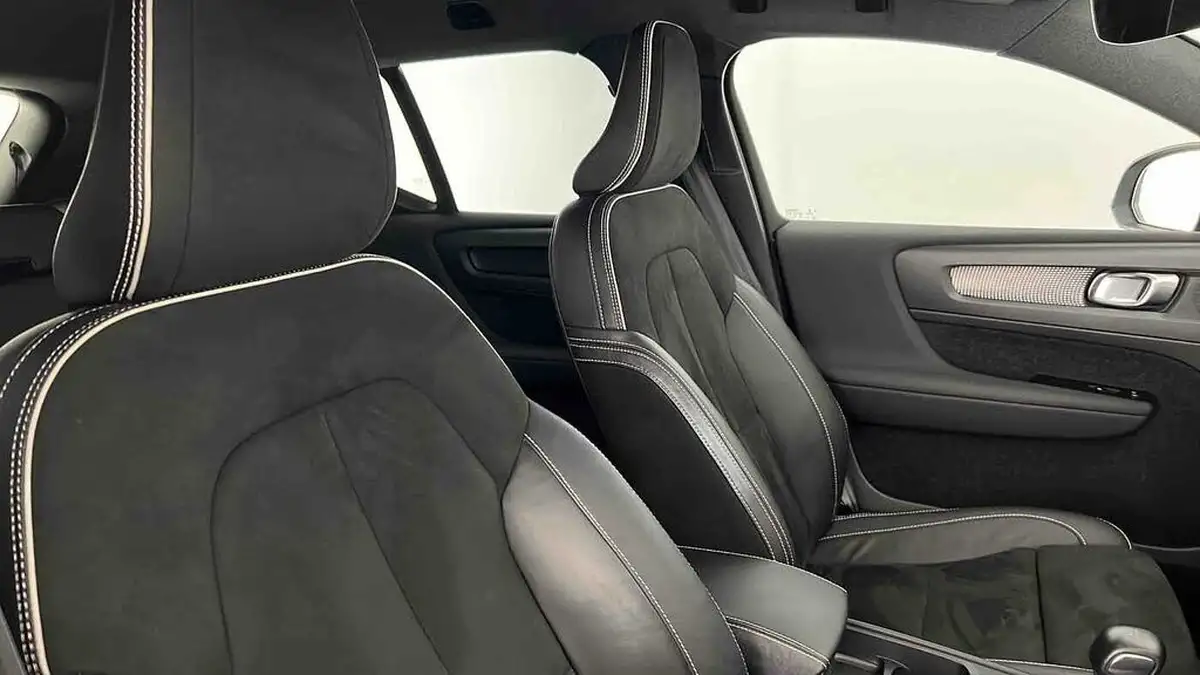 2021-volvo-xc40-15-t3-r-design-161bhp-big-33