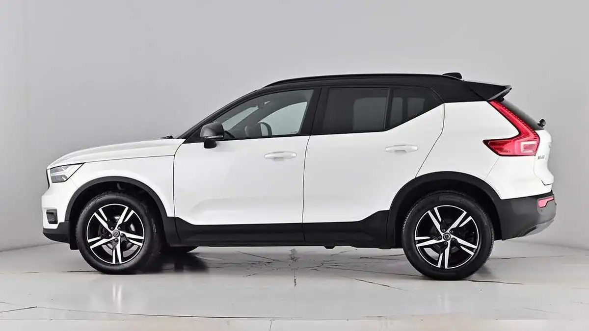 2021-volvo-xc40-15-t3-r-design-161bhp-big-61
