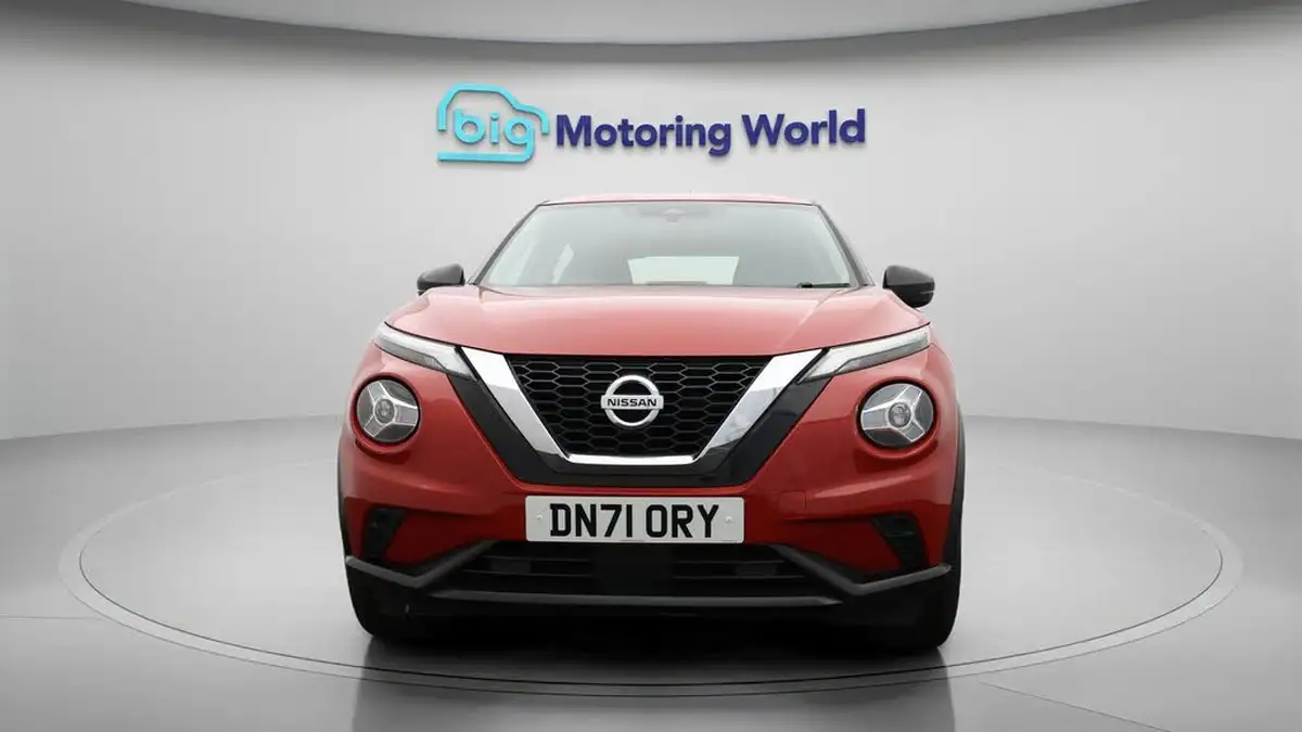 2022-nissan-juke-10-dig-t-acenta-big-2