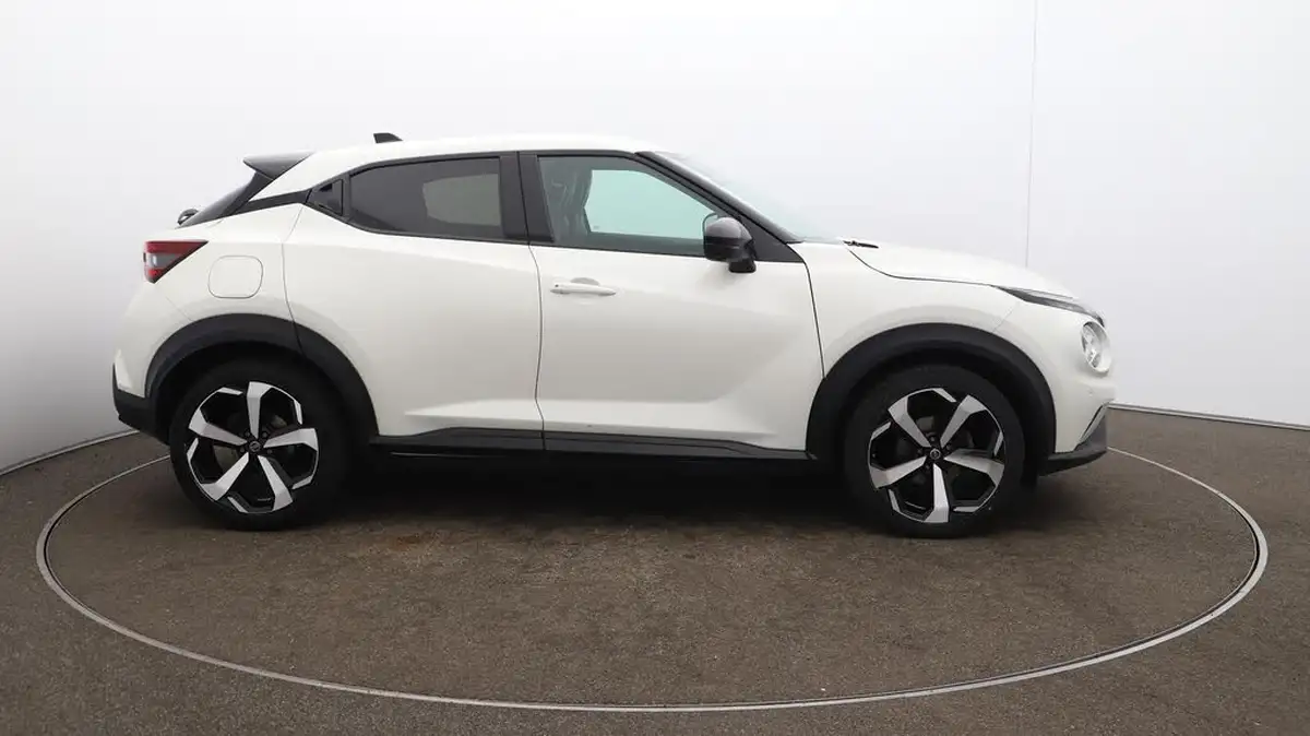 2021-nissan-juke-10-dig-t-tekna-big-48