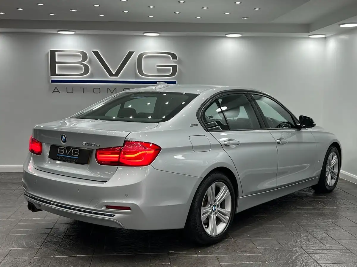 2017-bmw-3-series-20-330e-sport-big-11
