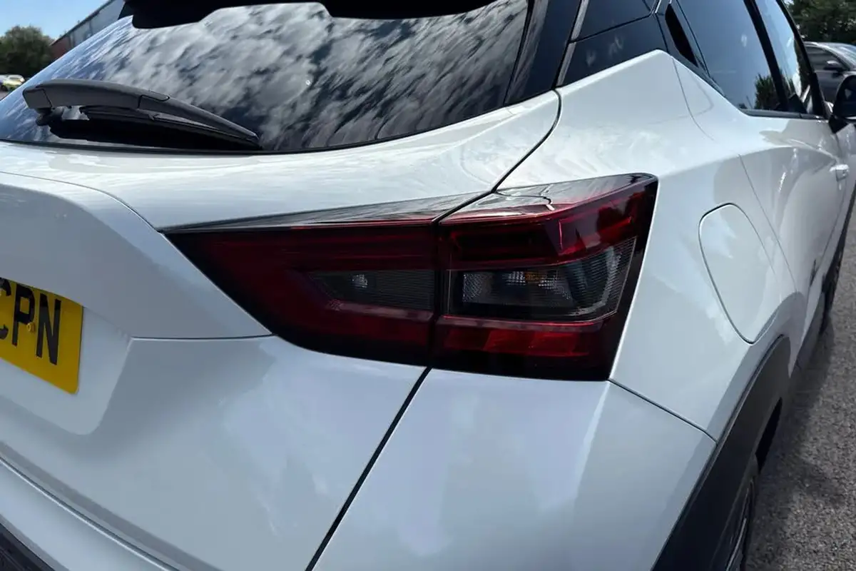 2022-nissan-juke-10-dig-t-tekna-big-6