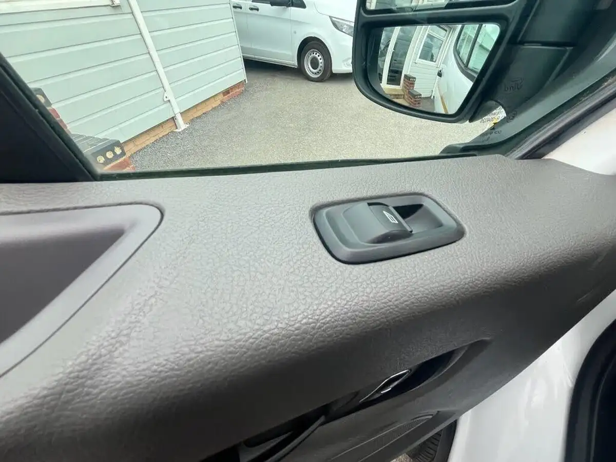 2021-ford-transit-20tdci-350-l2h3-trend-130pseu6dt-panel-van-big-18
