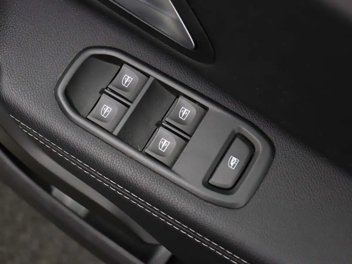 2022-dacia-duster-10-tce-prestige-big-24