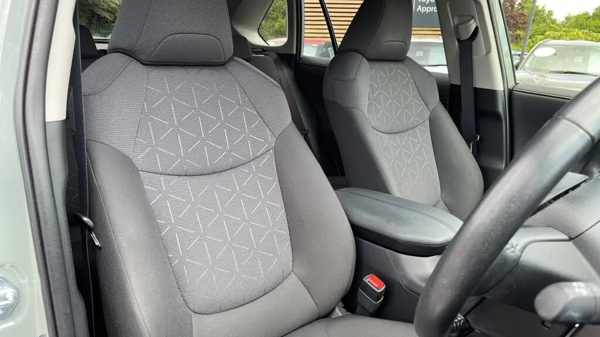 2021-toyota-rav4-25-vvt-i-design-215bhp-big-24