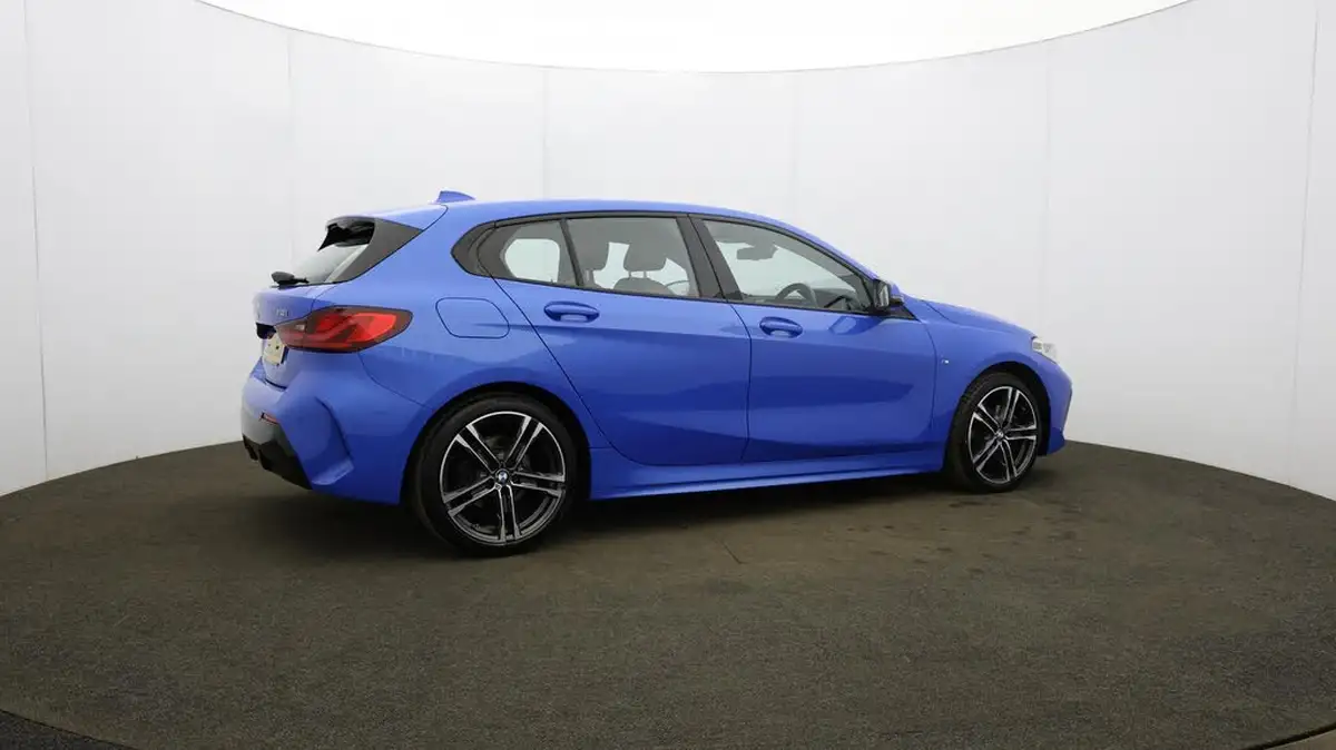 2022-bmw-1-series-15-118i-m-sport-lcp-dct-big-57