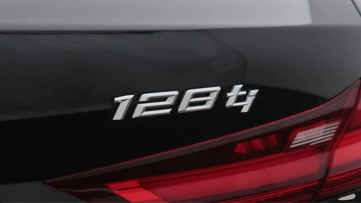 2021-bmw-1-series-20-128ti-lcp-big-22