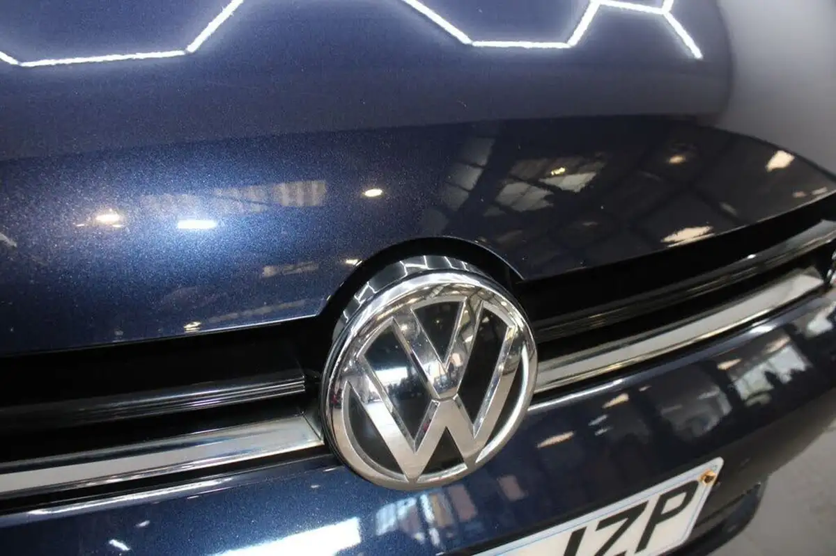2015-volkswagen-golf-14-tsi-se-estate-5d-dsg-big-6