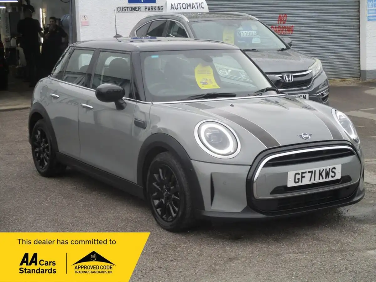 2021-mini-cooper-15-cooper-classic-hatchback-5d-big-0