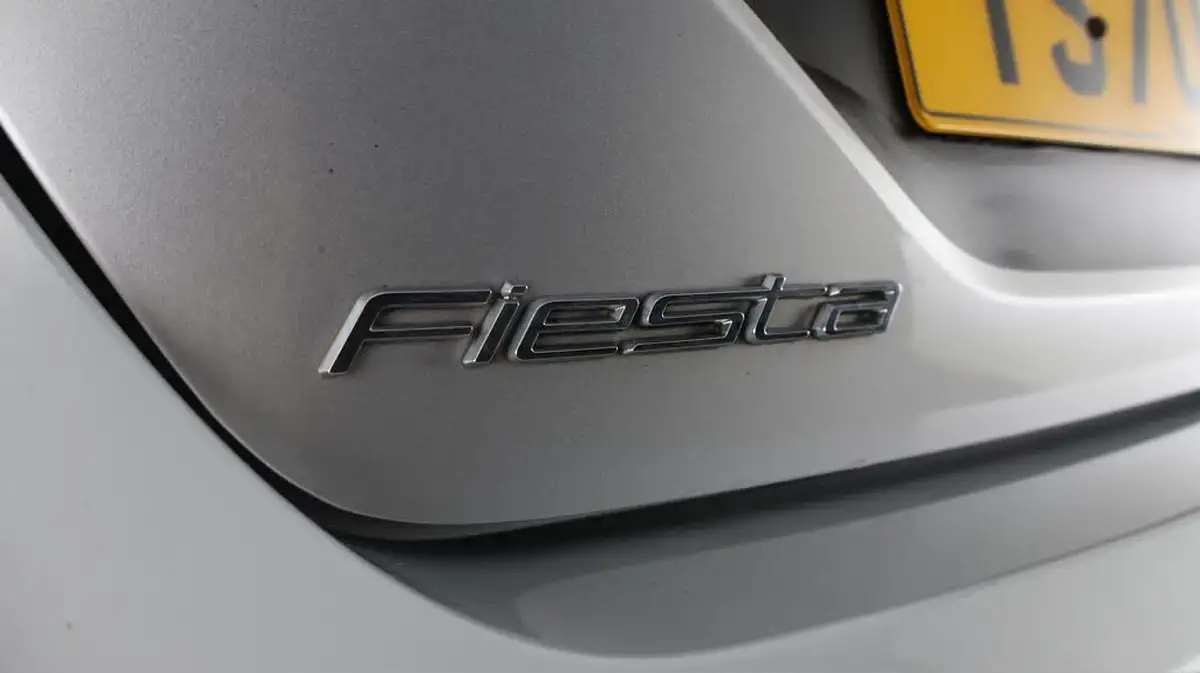 2020-ford-fiesta-big-20