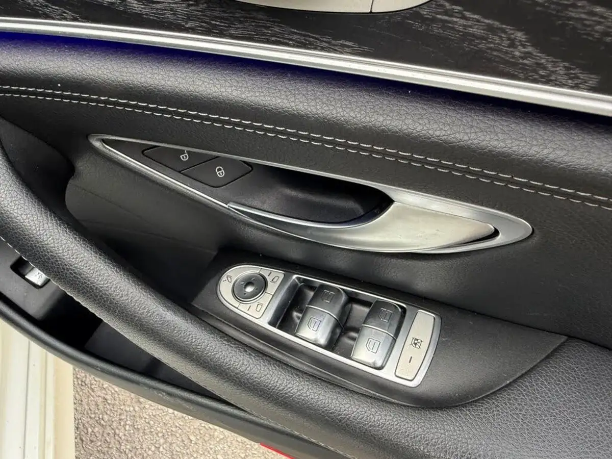 2016-mercedes-benz-e-class-20d-e220d-amg-line-premiumss-saloon-4d-big-14