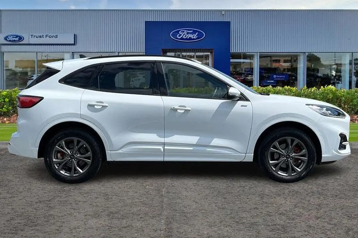 2024-ford-kuga-25t-st-line-edition-225ps-phev-big-2