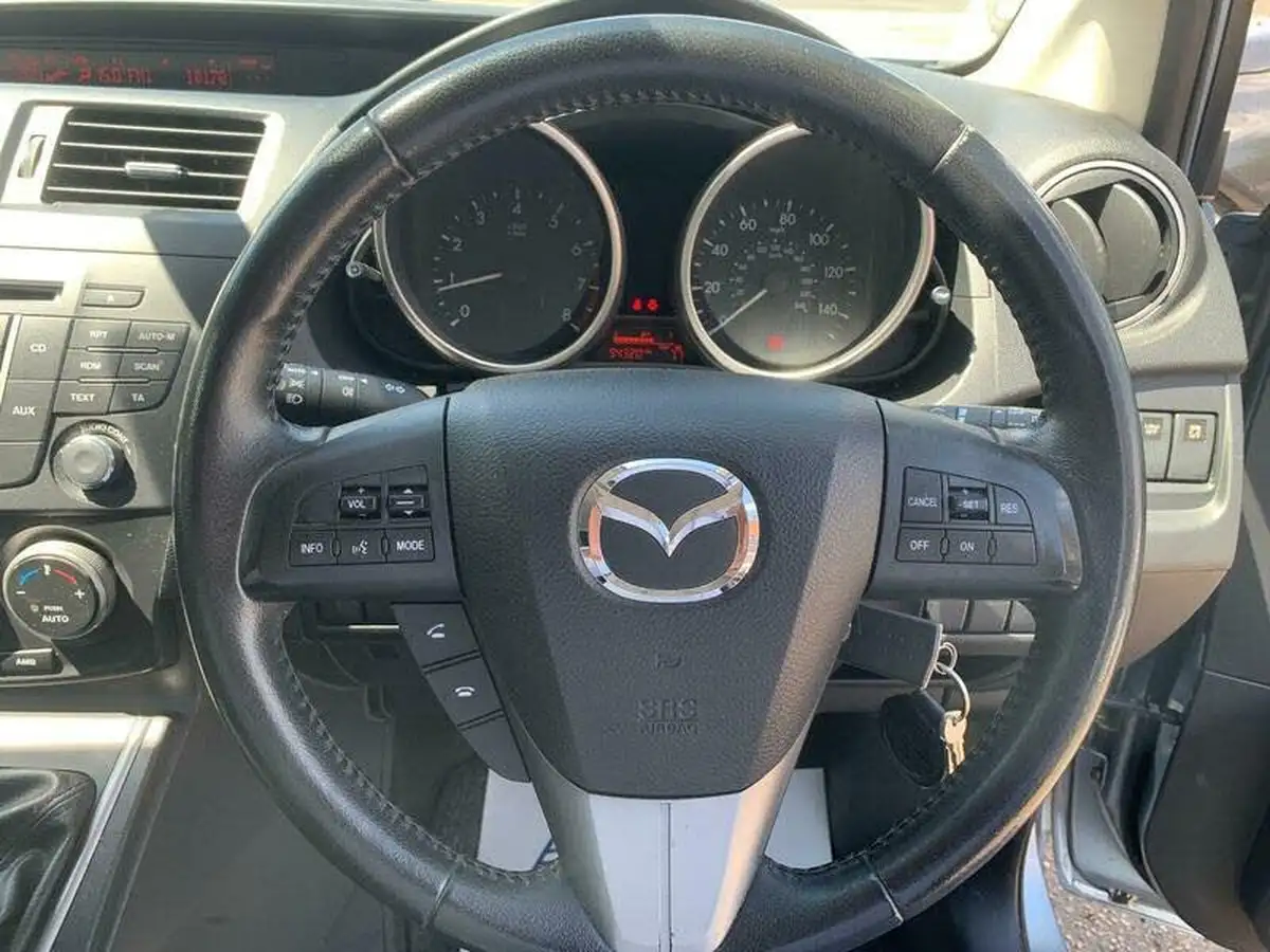 2011-mazda-mazda5-20-ts2-big-12