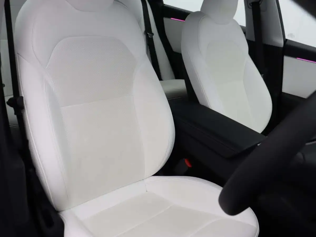 2024-tesla-model-3-e-rwd-big-8