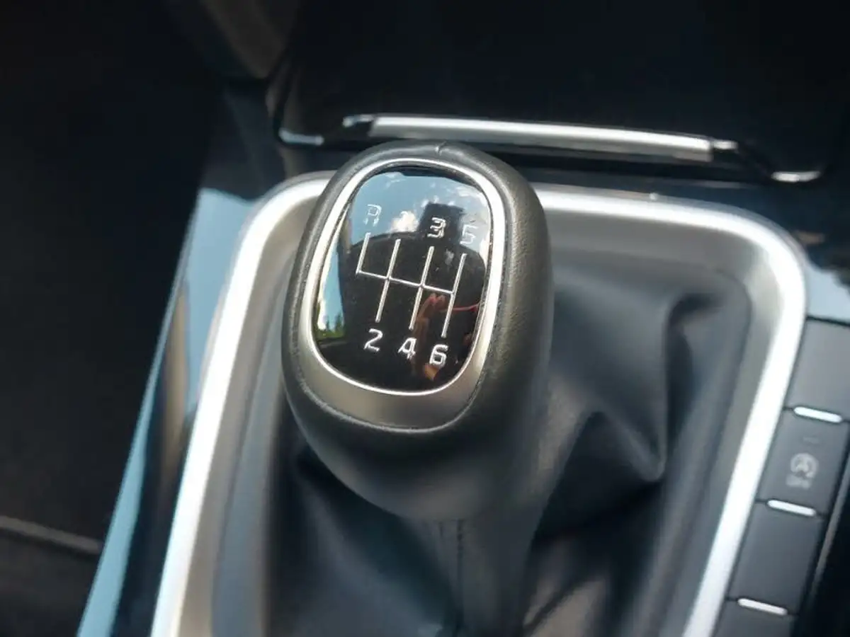 2022-kia-xceed-10-t-gdi-connect-big-12