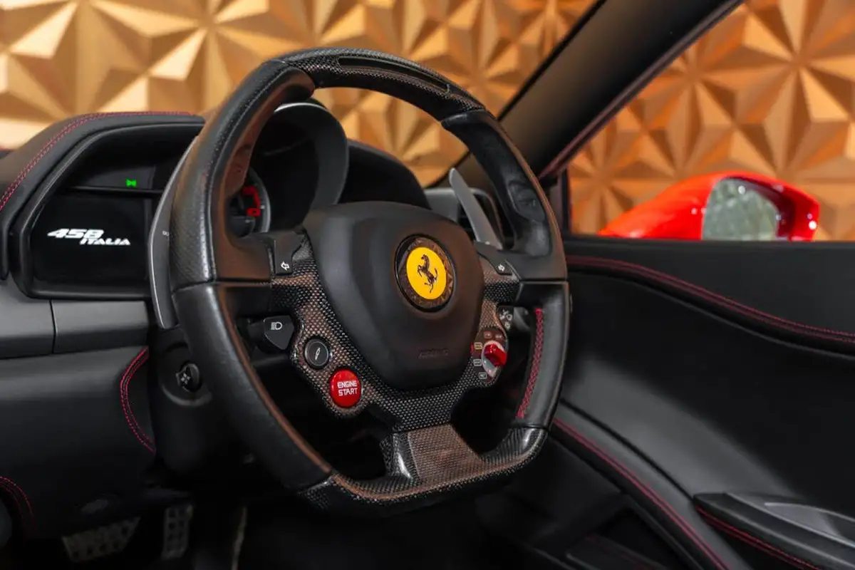 2012-ferrari-458-45-italia-big-23