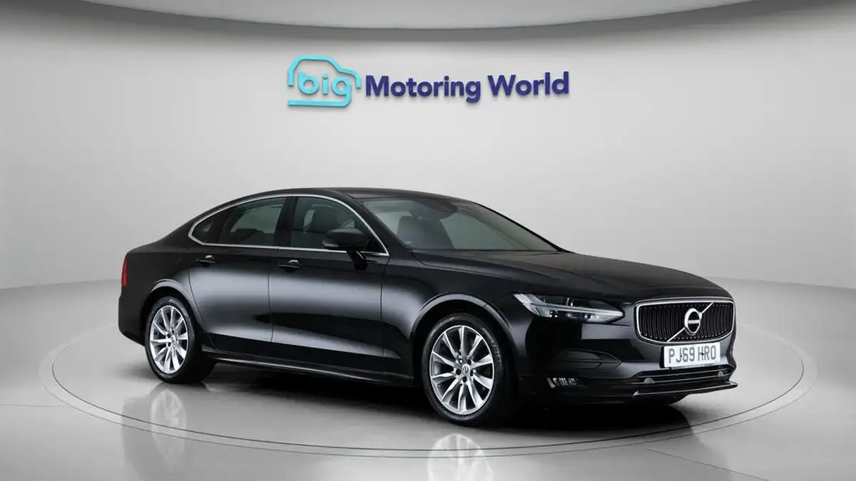 2020-volvo-s90-20-t4-momentum-plus-big-0