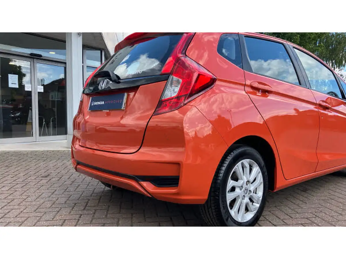 2018-honda-jazz-13-i-vtec-se-big-17