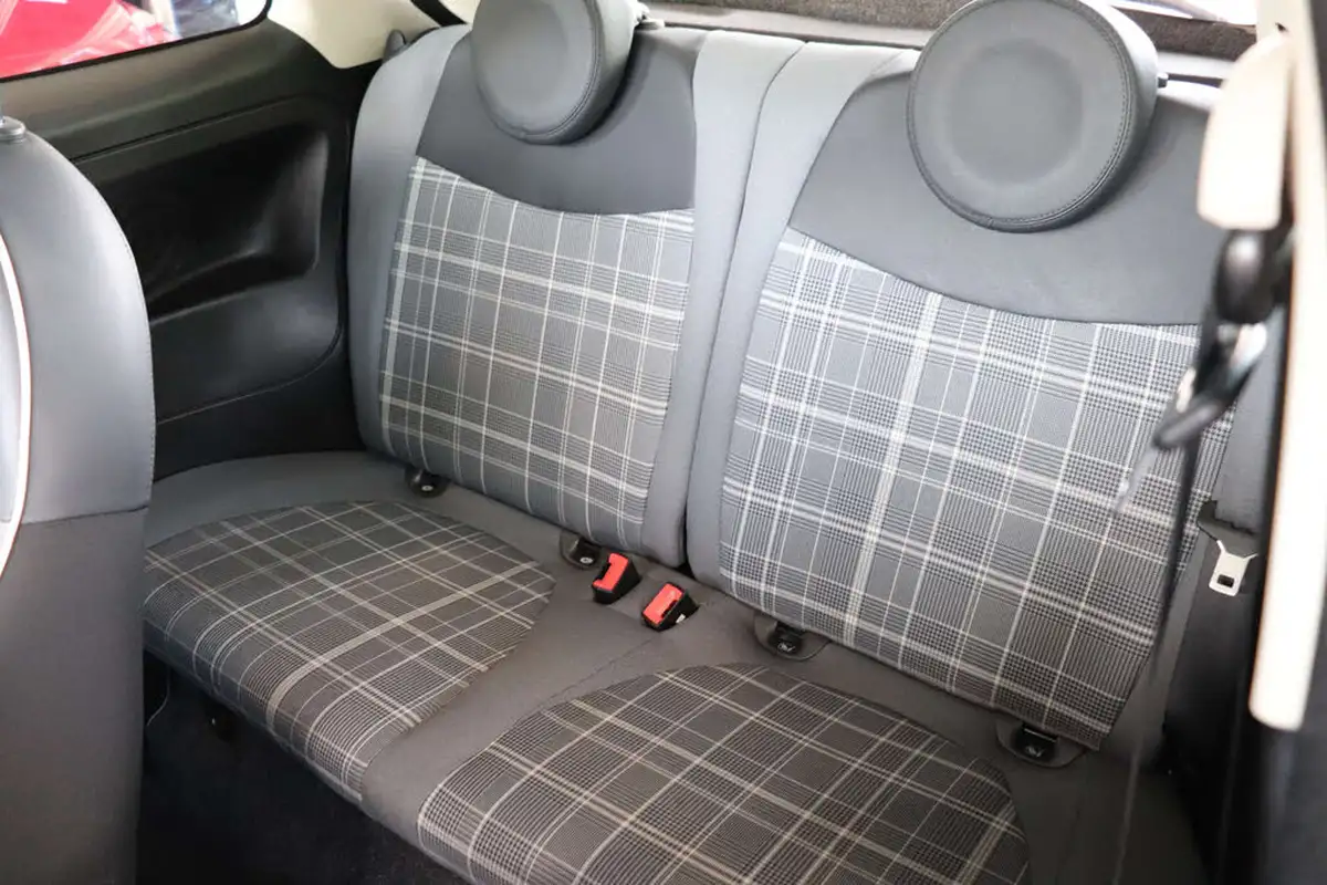 2019-fiat-500-12-lounge-ss-big-25