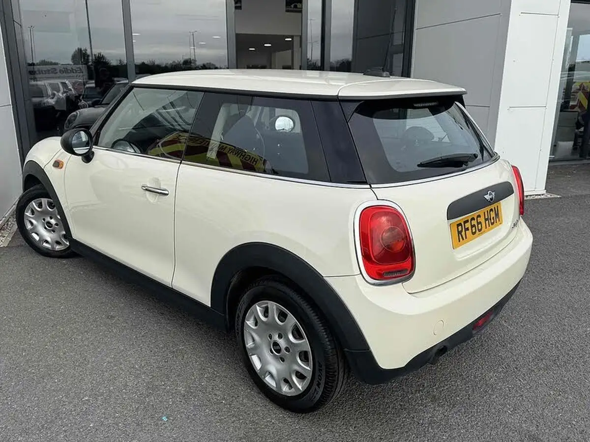 2016-mini-cooper-15td-one-d-3d-big-12