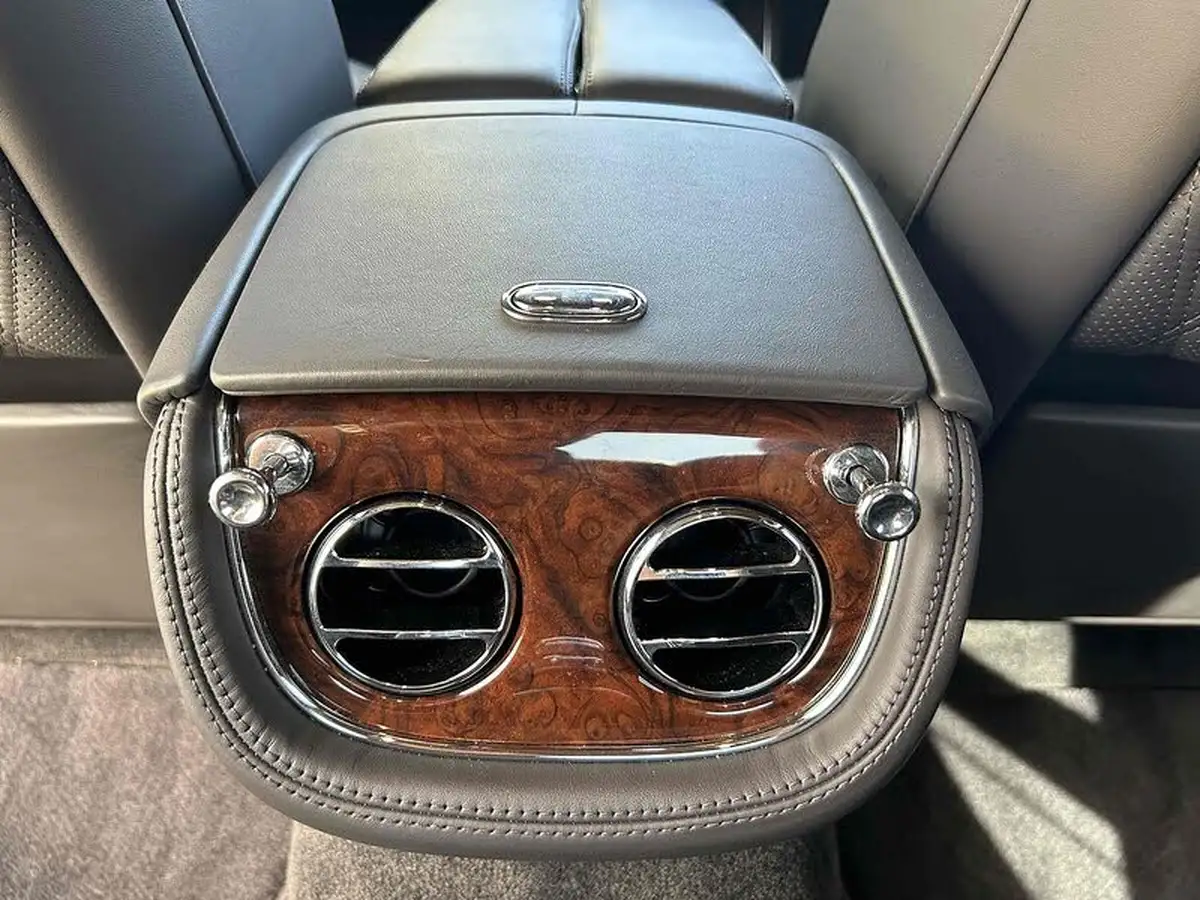 2016-bentley-mulsanne-675-speed-big-54