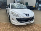 2012-peugeot-rcz-20td-gt-small-4
