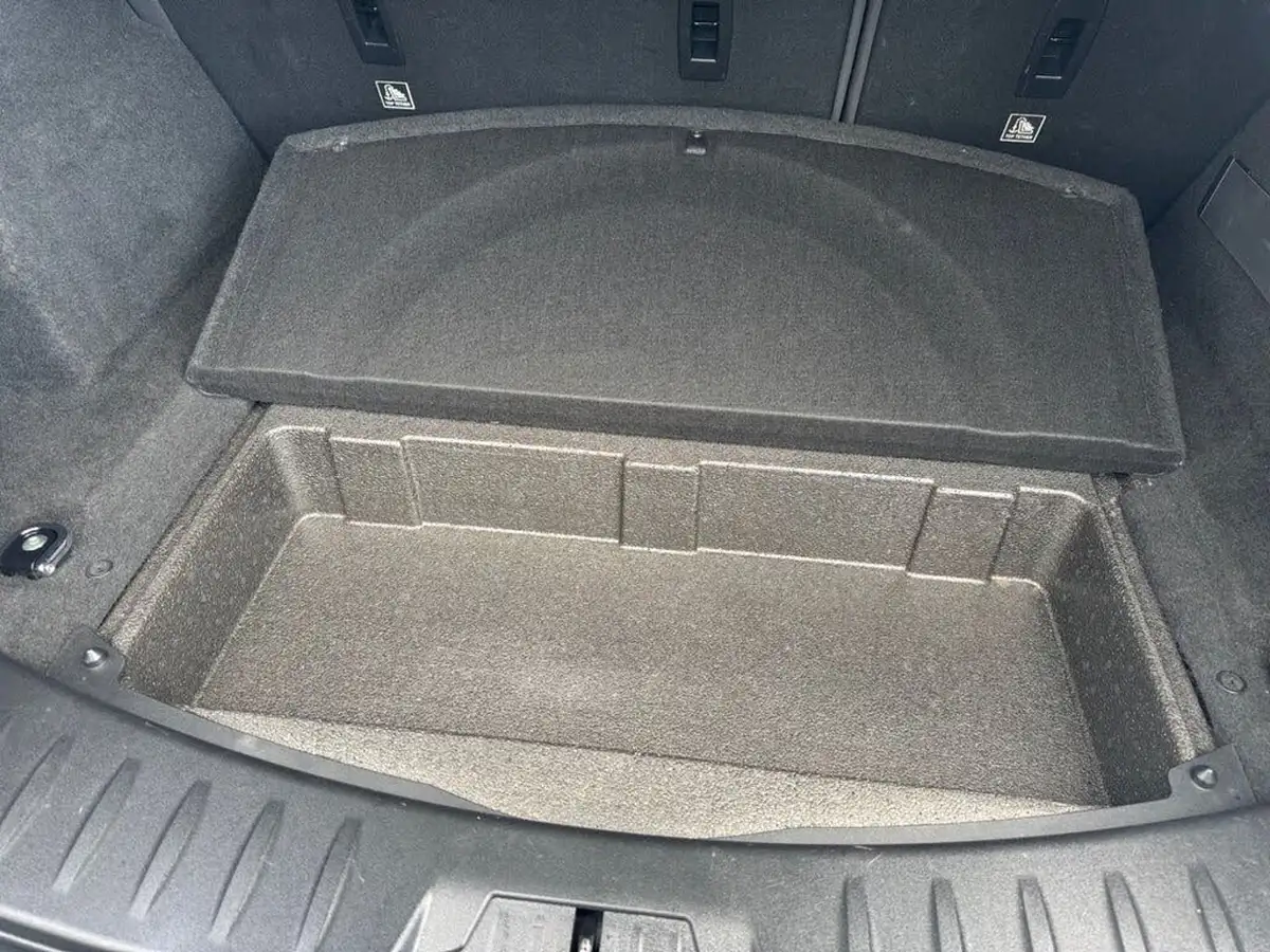 2018-jaguar-e-pace-20-i4-249ps-ss-big-13