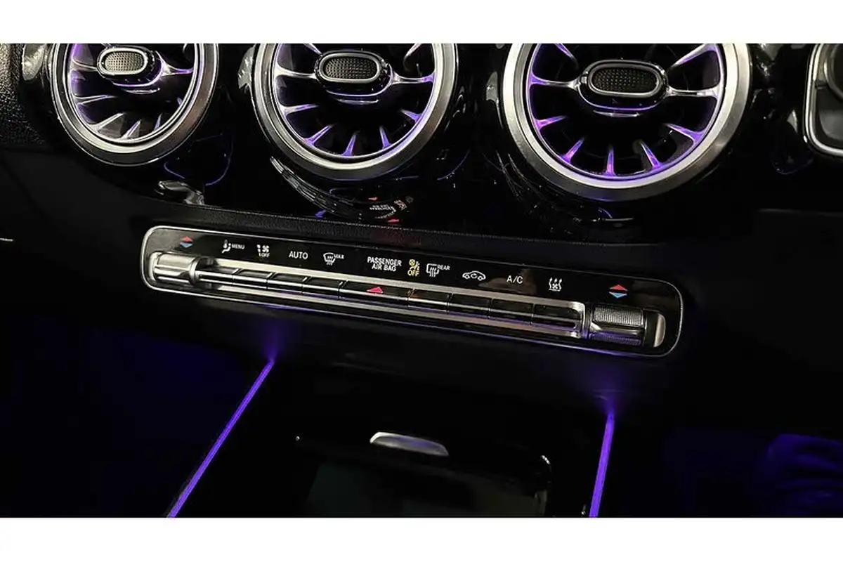 2021-mercedes-benz-eqa-e-eqa-250-amg-line-big-48