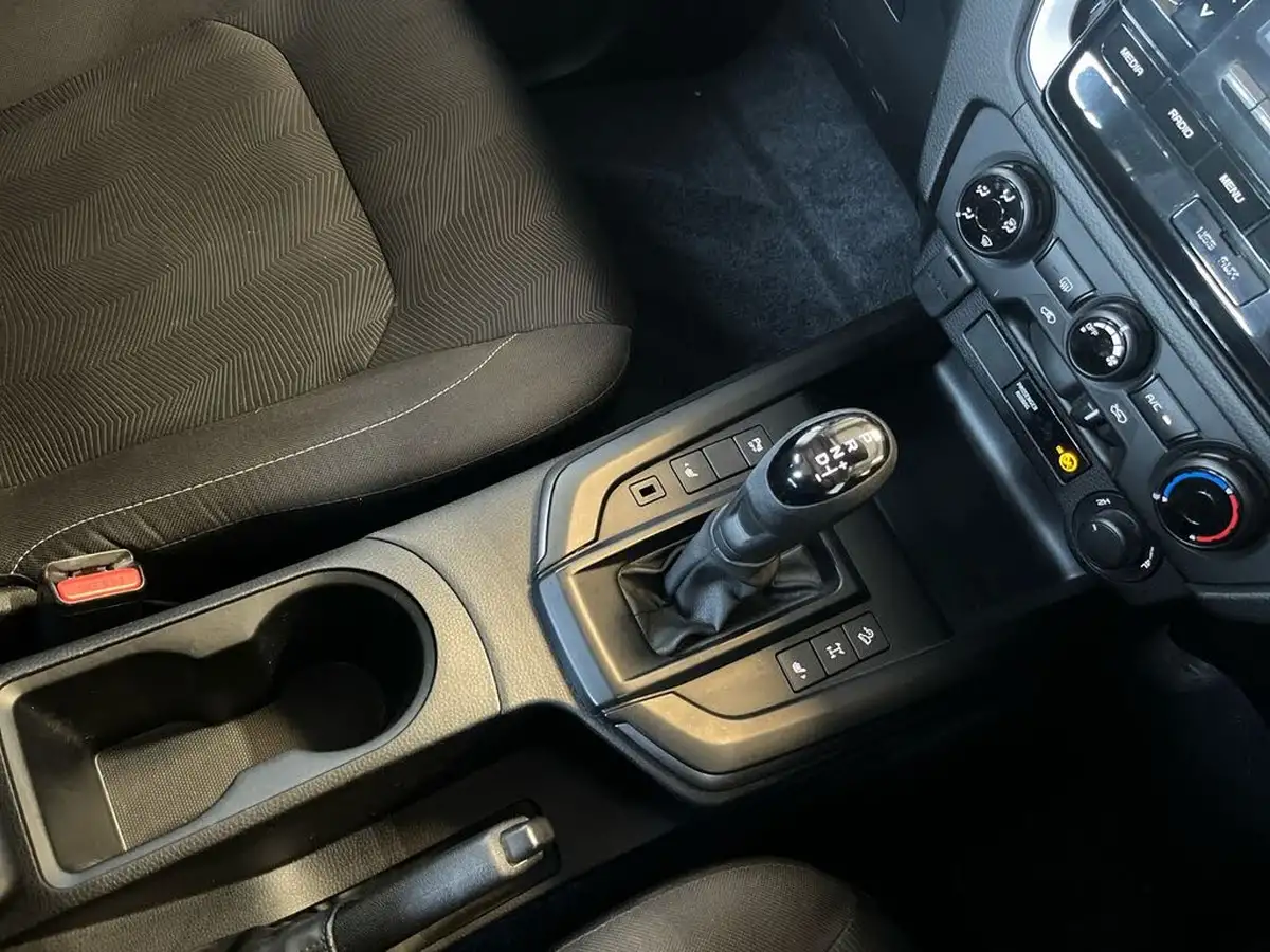 2021-isuzu-d-max-19td-dl20-double-pickup-auto-big-13