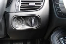 2018-porsche-macan-small-36