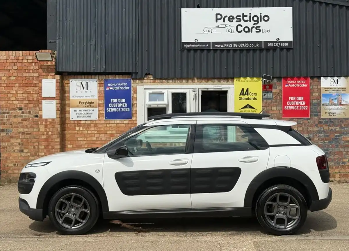 2017-citroen-c4-cactus-12-puretech-feel-82ps-big-5