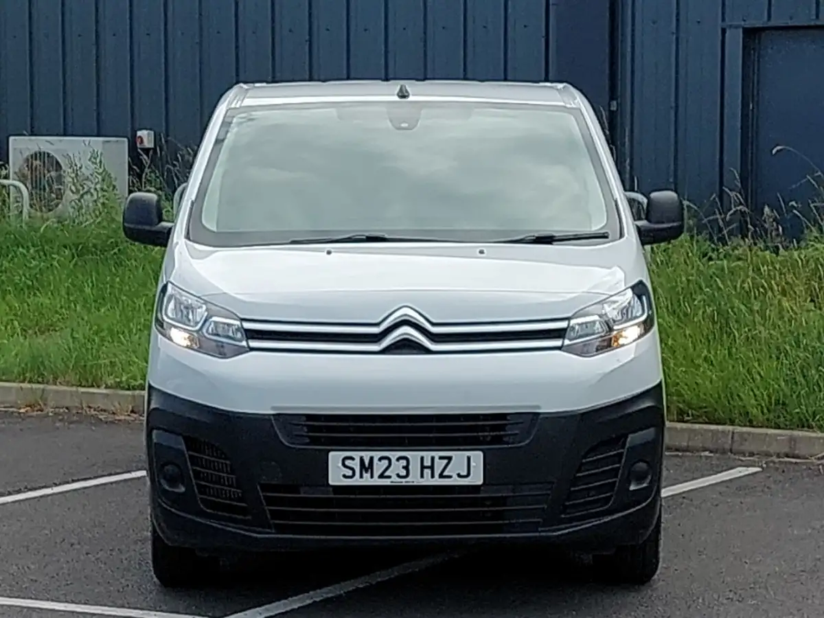 2023-citroen-dispatch-20bluehdi-enterprise-edition-xl-145pseu6d-1400-panel-big-12