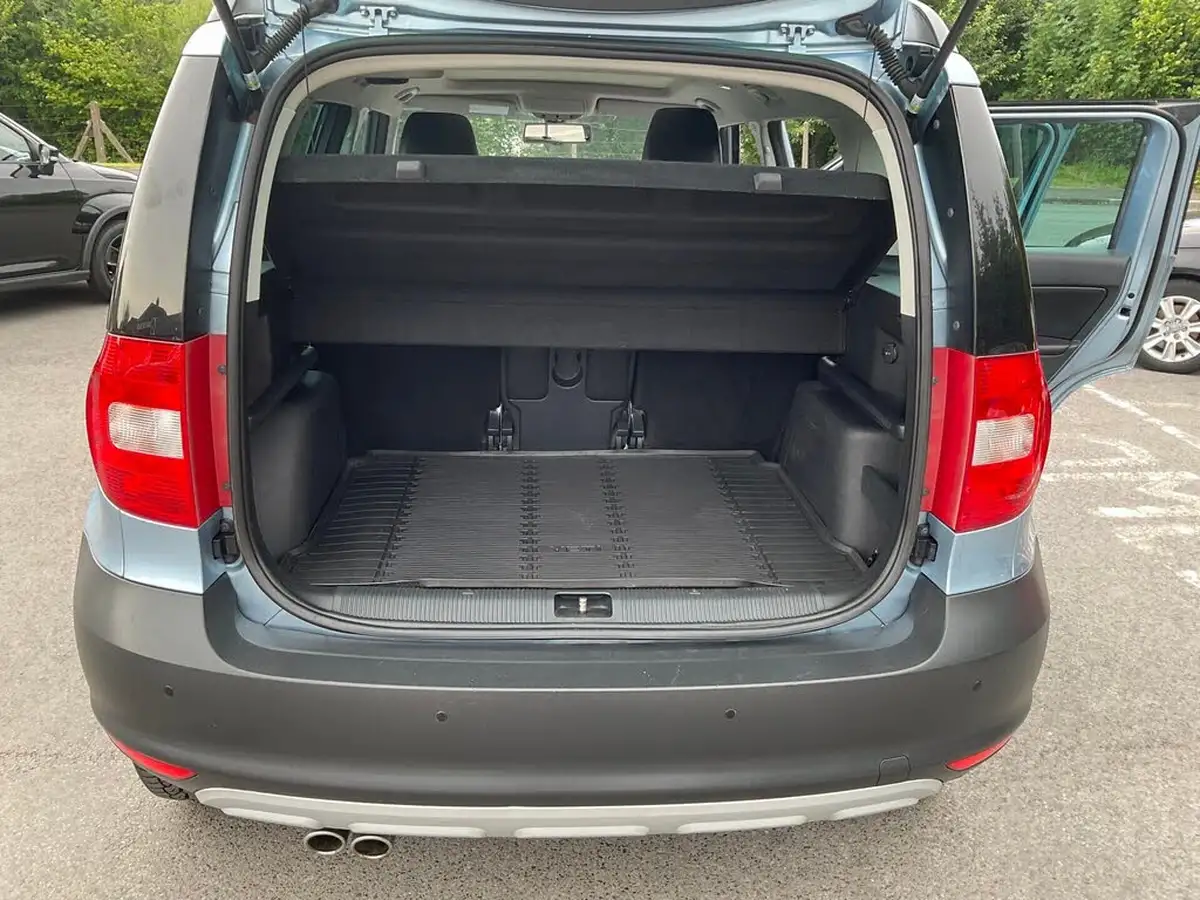 2013-skoda-yeti-20td-elegance-172ps-4x4-big-14