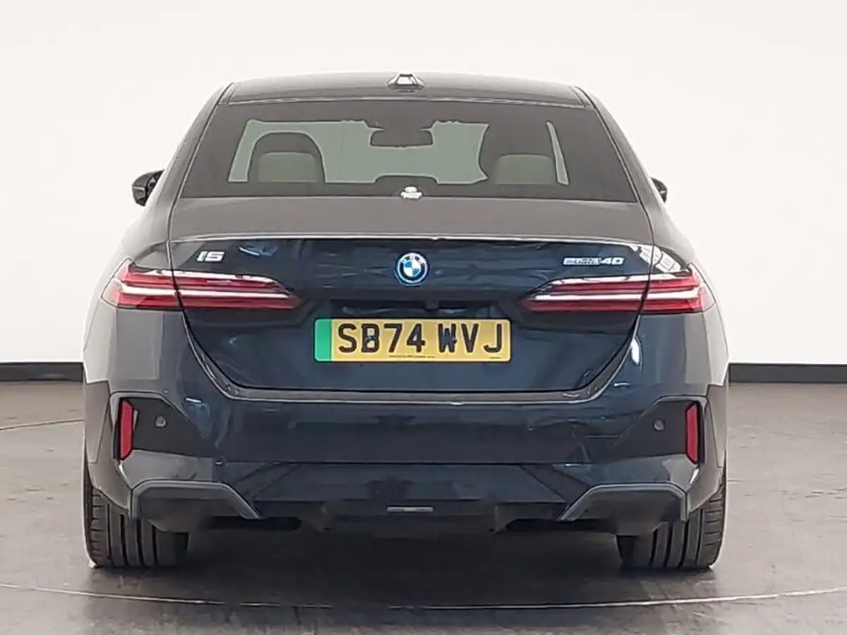 2024-bmw-5-series-e-i5-edrive40-m-sport-technology-plus-packcomfort-pack-saloon-4d-big-14