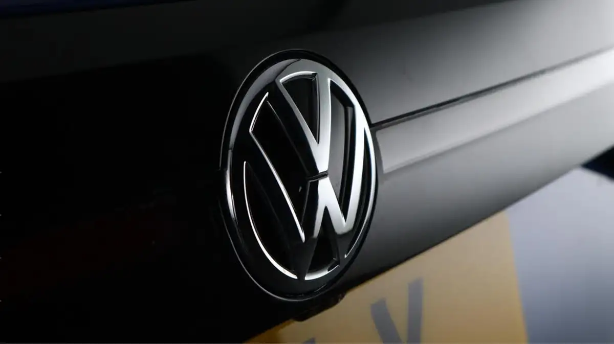 2019-volkswagen-t-cross-10-tsi-r-line-big-19